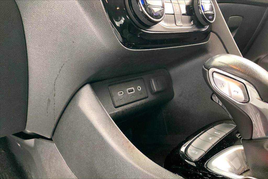 Thumbnail: 2020 Buick Encore GX - 27