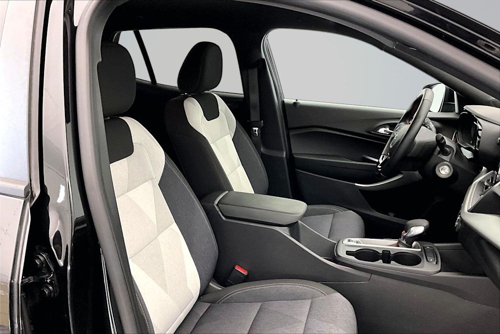 Thumbnail: 2024 Chevrolet Trax - 22