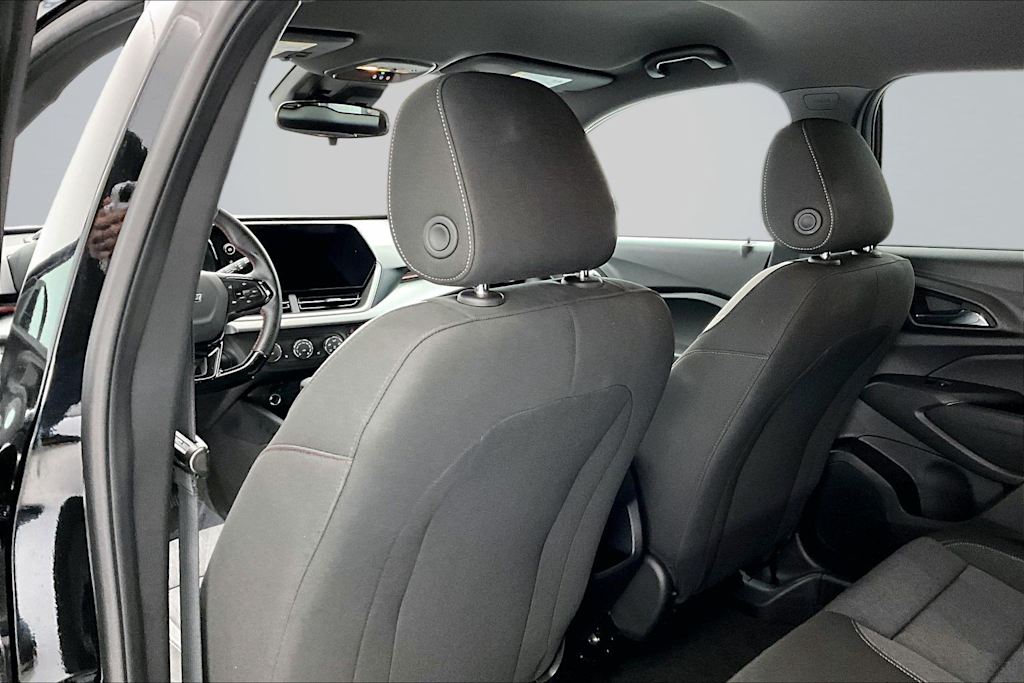 Thumbnail: 2024 Chevrolet Trax - 12