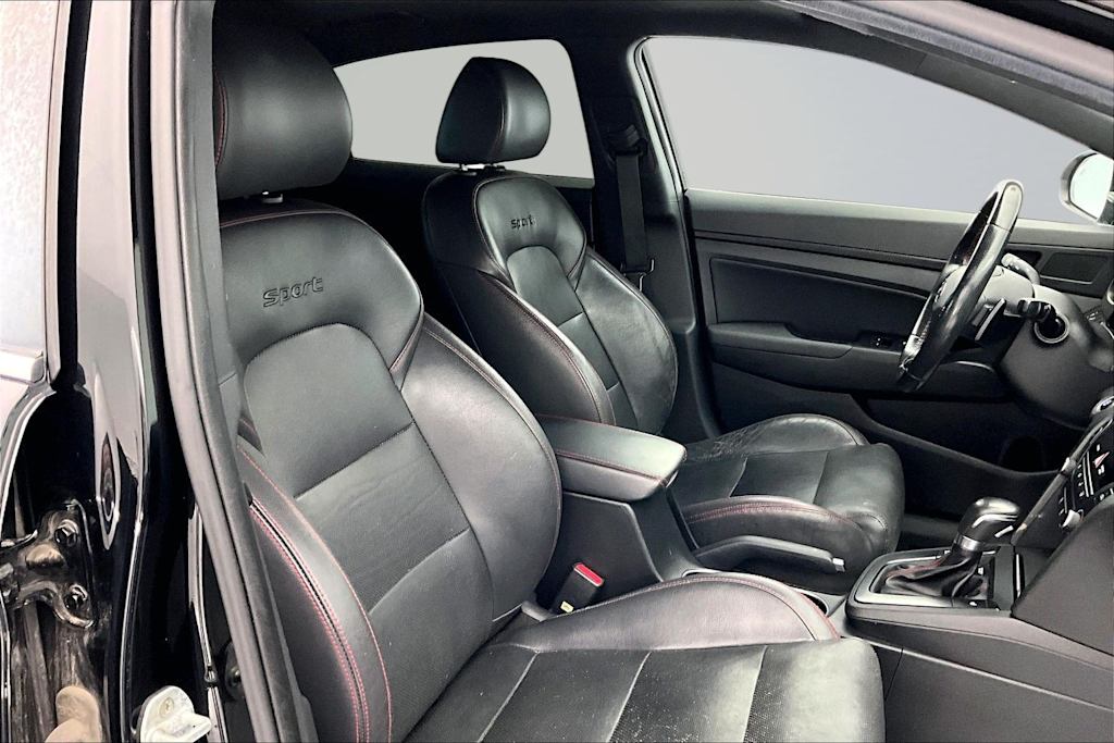 Thumbnail: 2018 Hyundai Elantra - 12