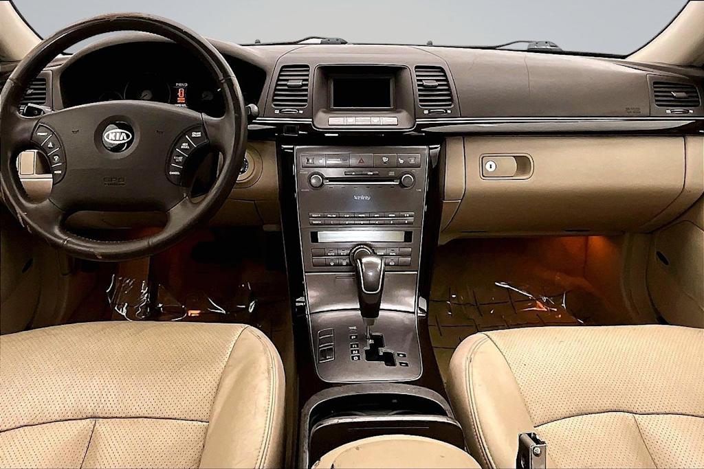 Thumbnail: 2008 Kia Amanti - 10