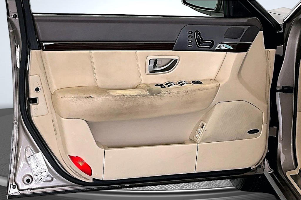 Thumbnail: 2008 Kia Amanti - 24