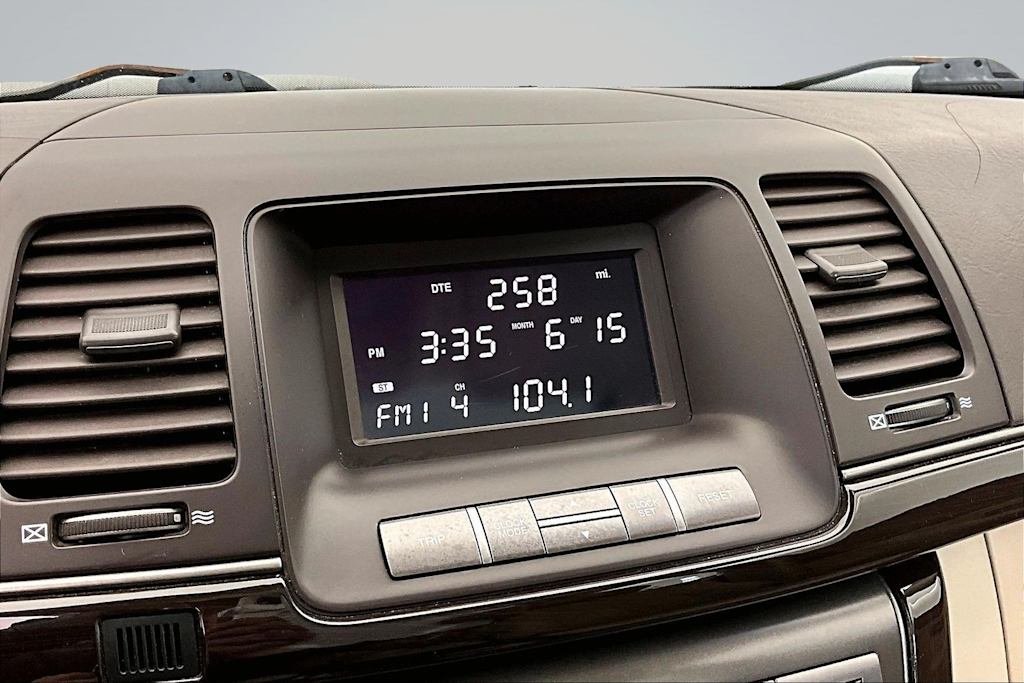 Thumbnail: 2008 Kia Amanti - 15