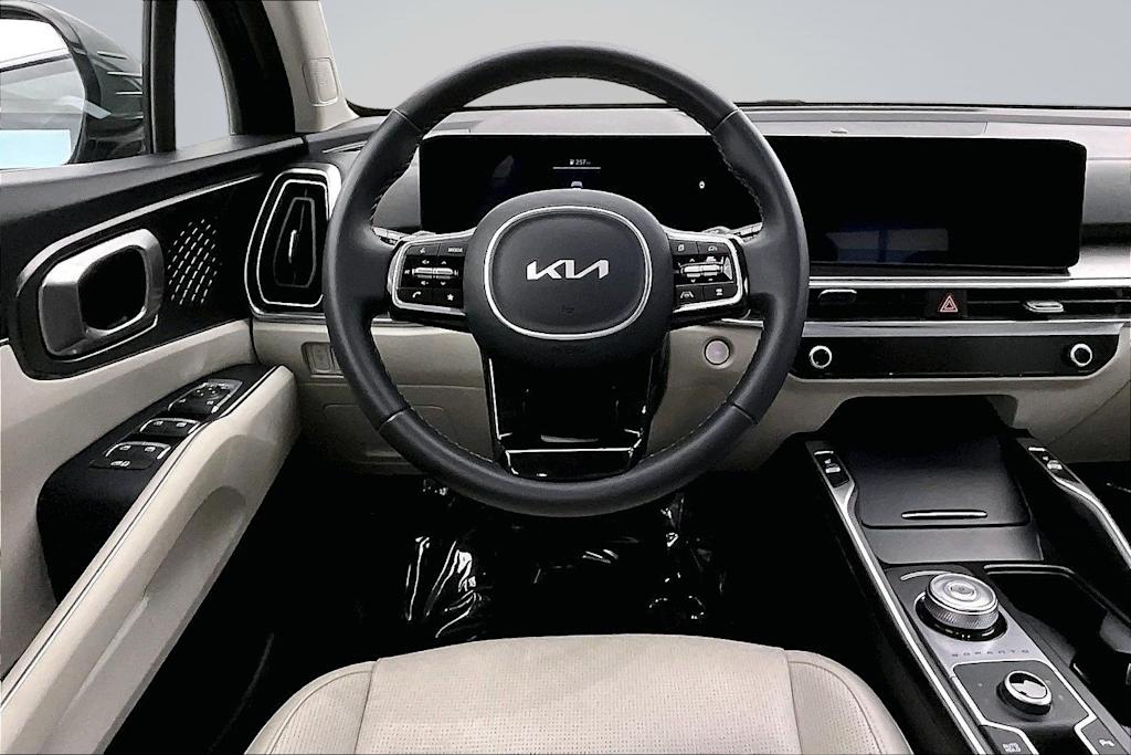 Thumbnail: 2025 Kia Sorento - 14