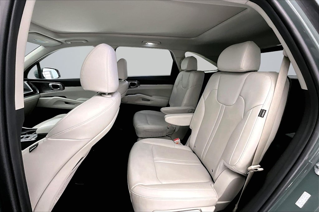 Thumbnail: 2025 Kia Sorento - 20