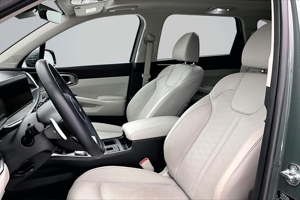 Thumbnail: 2025 Kia Sorento - 11