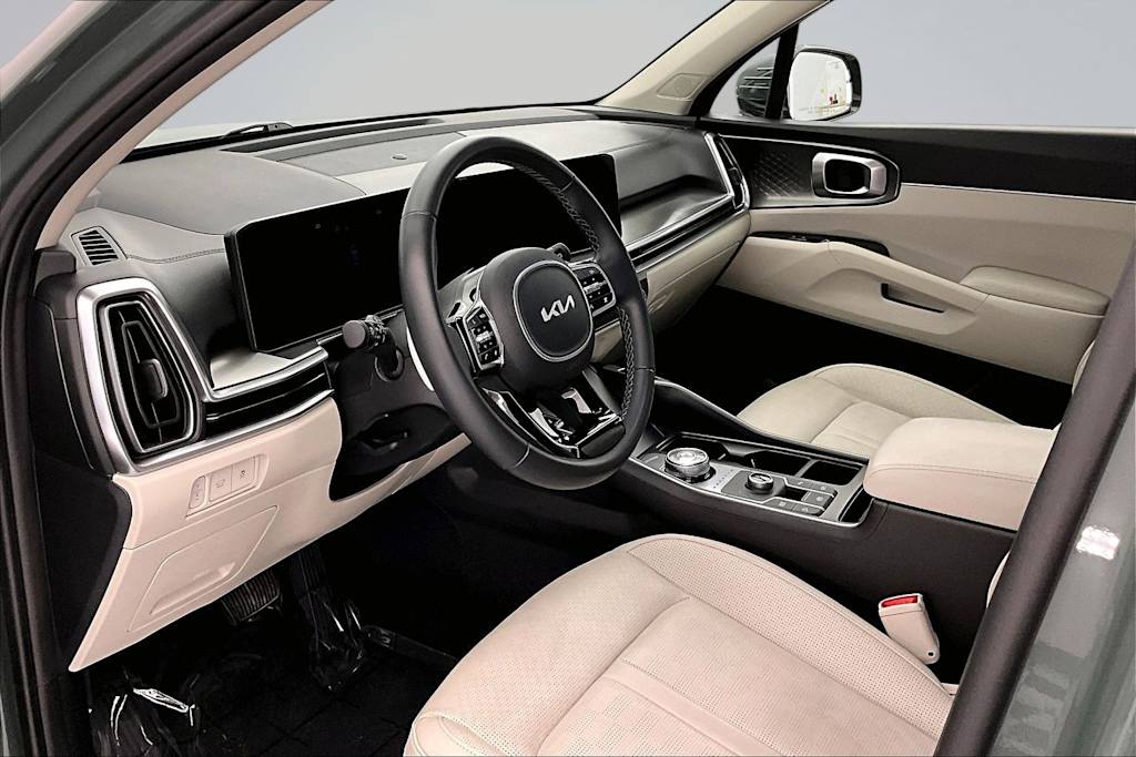 Thumbnail: 2025 Kia Sorento - 2
