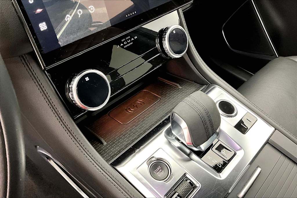 Thumbnail: 2023 Jaguar F-Pace - 28