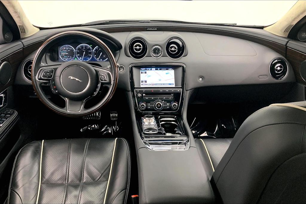 2015 Jaguar XJ L Portfolio 9