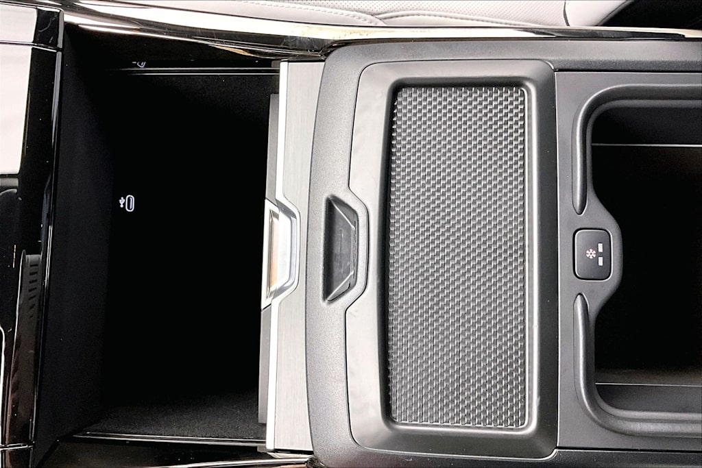 Thumbnail: 2025 Land Rover Range Rover Sport - 29