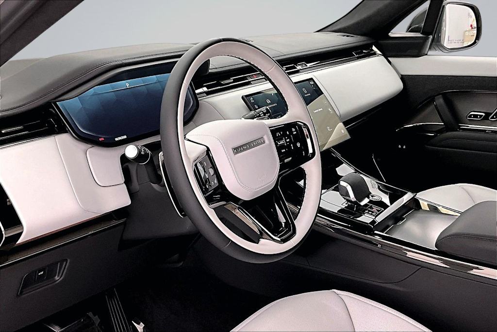 Thumbnail: 2025 Land Rover Range Rover Sport - 2