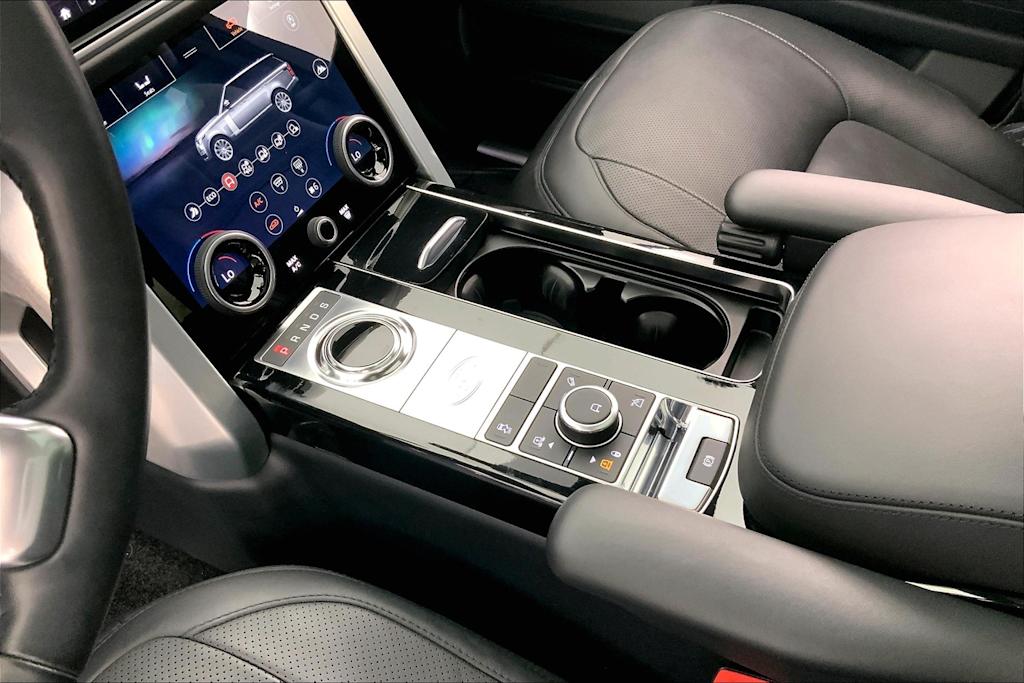 Thumbnail: 2018 Land Rover Range Rover - 16