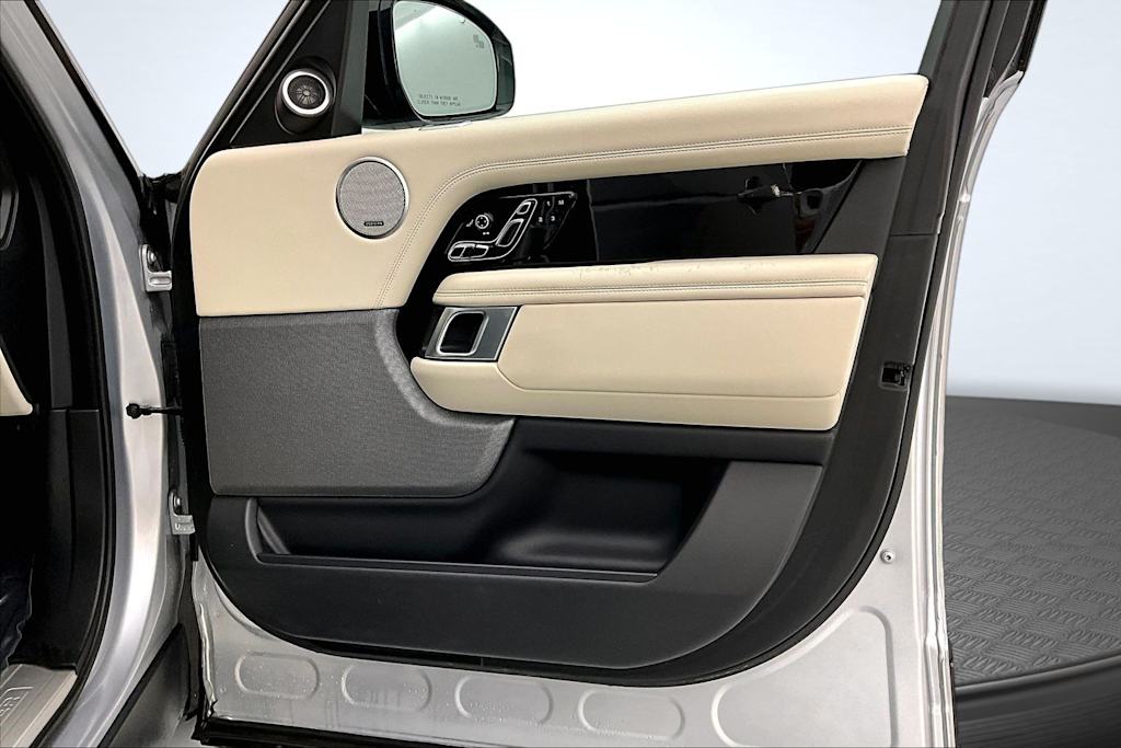 Thumbnail: 2020 Land Rover Range Rover - 25
