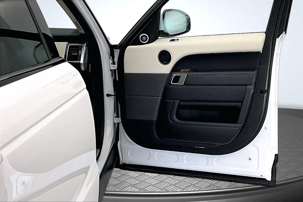 Thumbnail: 2019 Land Rover Range Rover Sport - 25