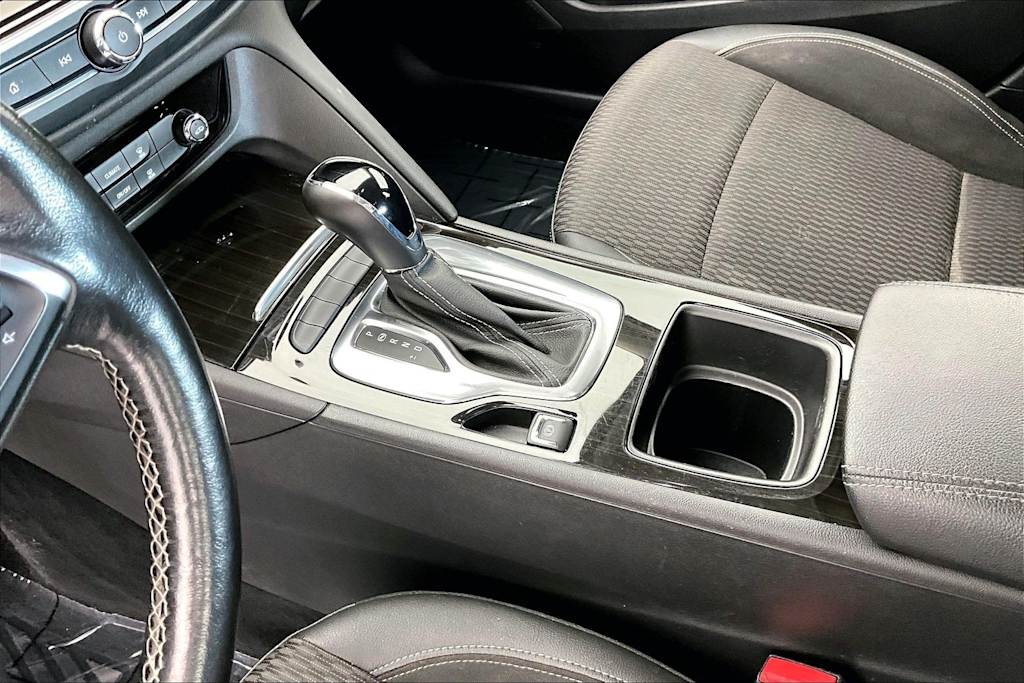 Thumbnail: 2018 Buick Regal - 17