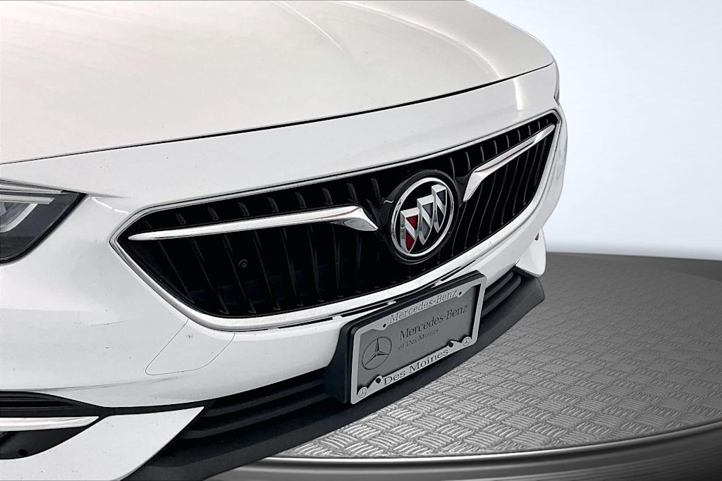 Thumbnail: 2018 Buick Regal - 27