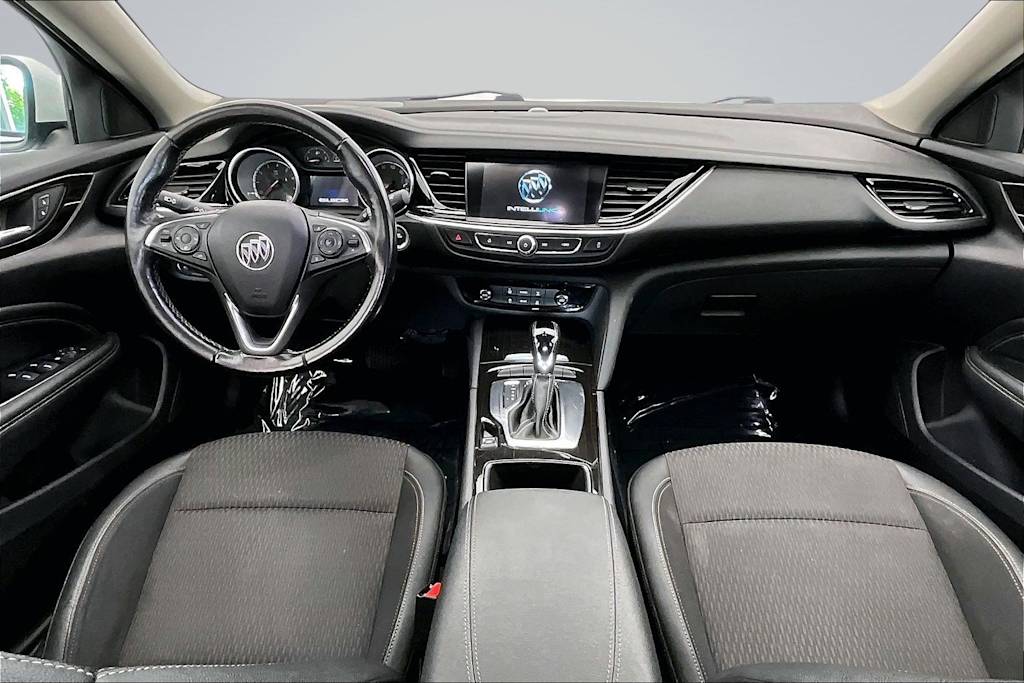 Thumbnail: 2018 Buick Regal - 10