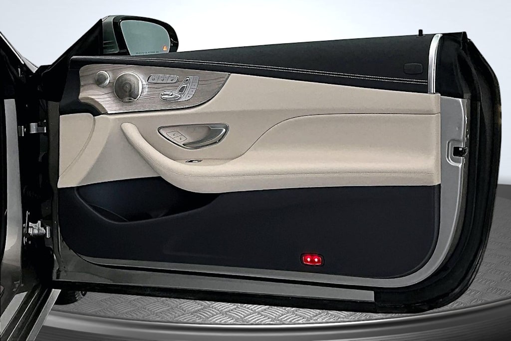 Thumbnail: 2022 Mercedes-Benz E-Class - 25