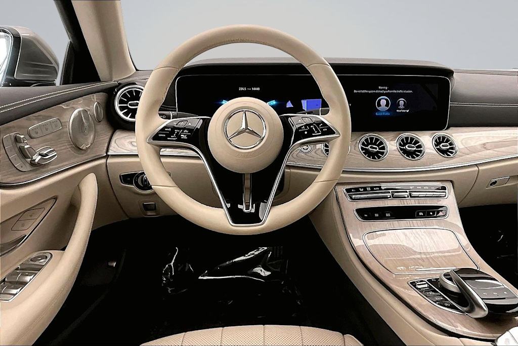 Thumbnail: 2022 Mercedes-Benz E-Class - 14