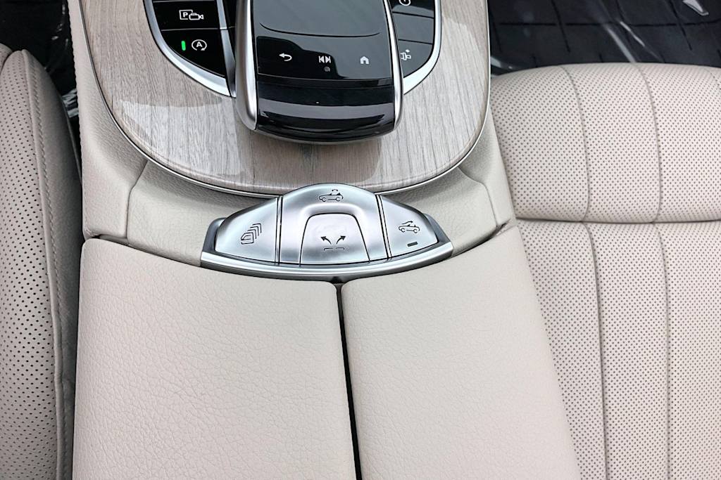 Thumbnail: 2022 Mercedes-Benz E-Class - 30