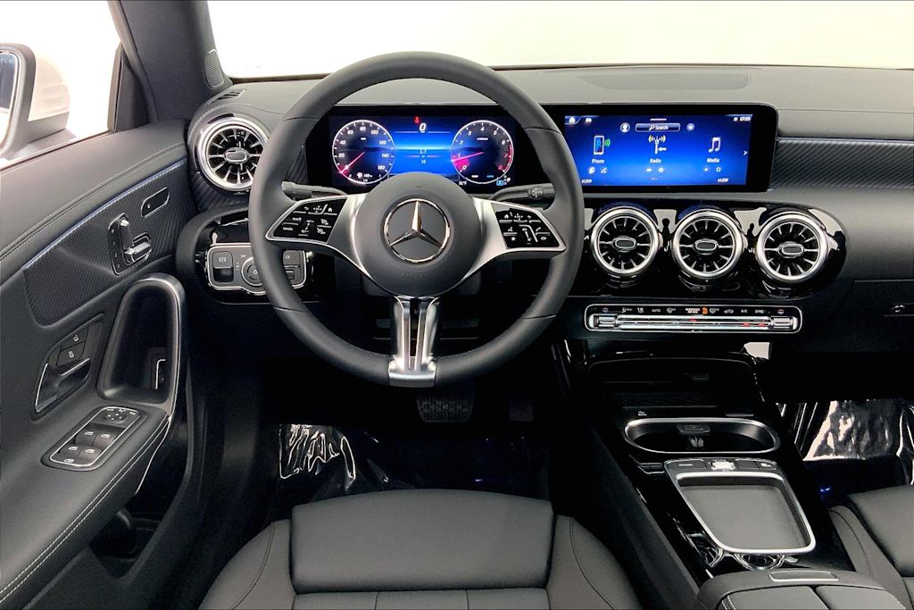 Thumbnail: 2025 Mercedes-Benz CLA - 13
