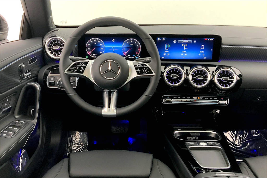 Thumbnail: 2025 Mercedes-Benz CLA - 14