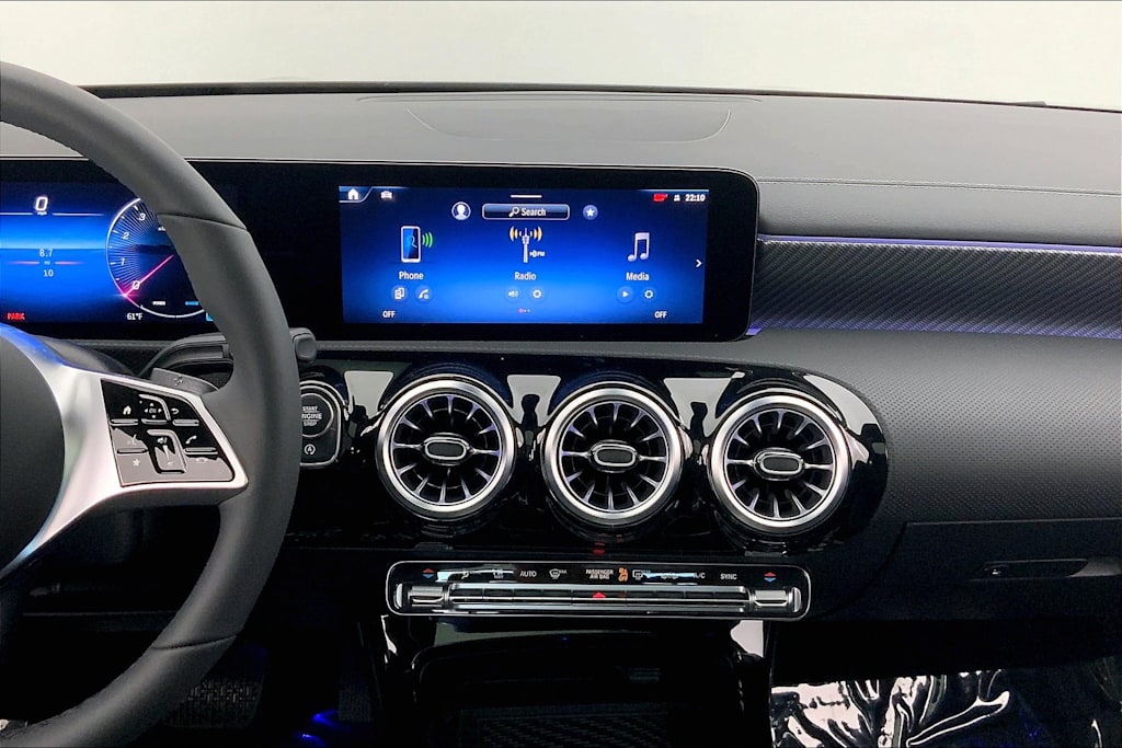 Thumbnail: 2025 Mercedes-Benz CLA - 15