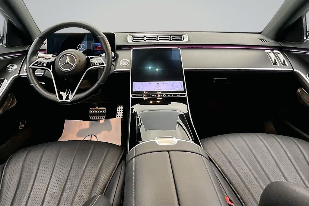 Thumbnail: 2022 Mercedes-Benz S-Class - 9