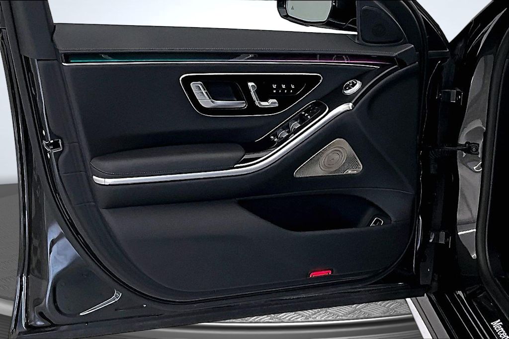 Thumbnail: 2022 Mercedes-Benz S-Class - 24
