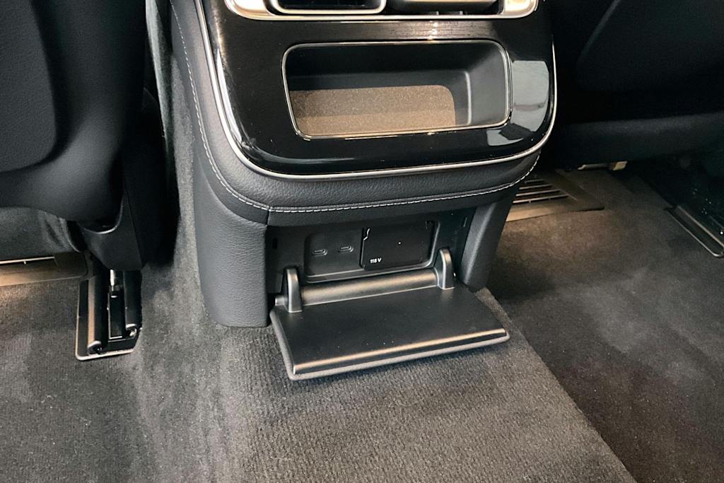 Thumbnail: 2022 Mercedes-Benz S-Class - 30