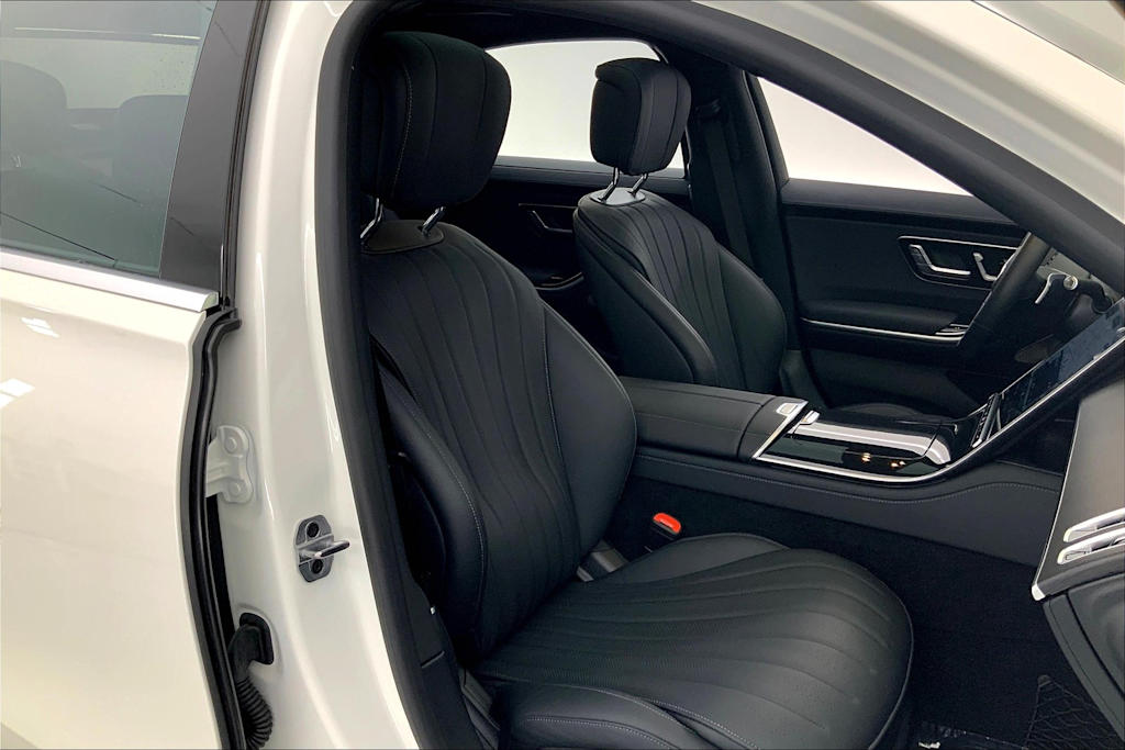 Thumbnail: 2022 Mercedes-Benz S-Class - 12