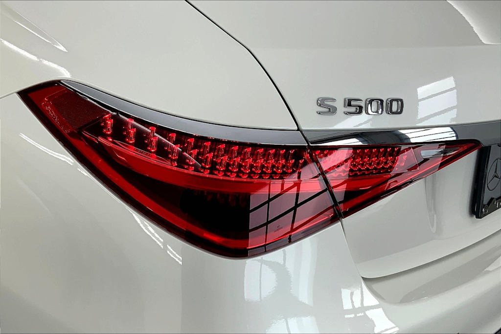 Thumbnail: 2022 Mercedes-Benz S-Class - 25