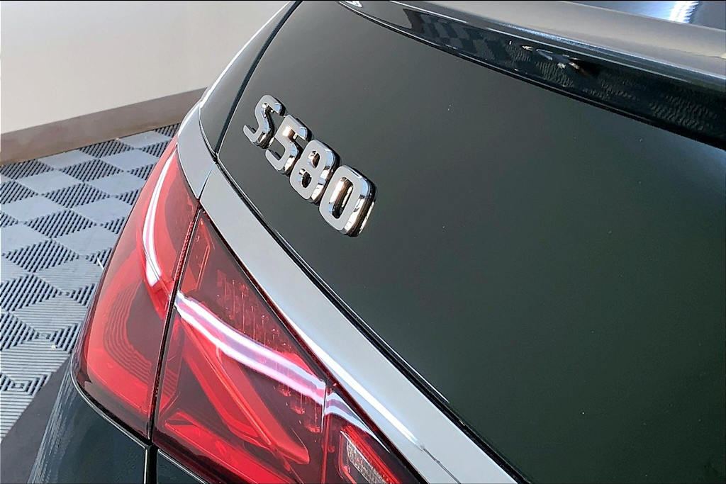 Thumbnail: 2026 Mercedes-Benz S-Class - 7