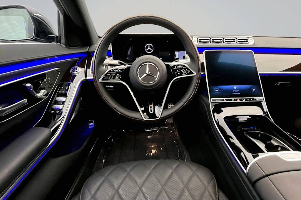 Thumbnail: 2025 Mercedes-Benz S-Class - 13