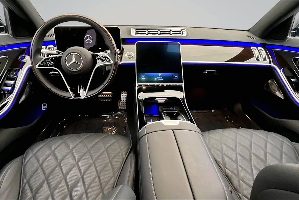 Thumbnail: 2025 Mercedes-Benz S-Class - 9