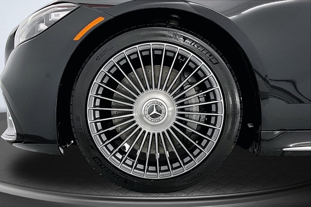 Thumbnail: 2025 Mercedes-Benz S-Class - 7