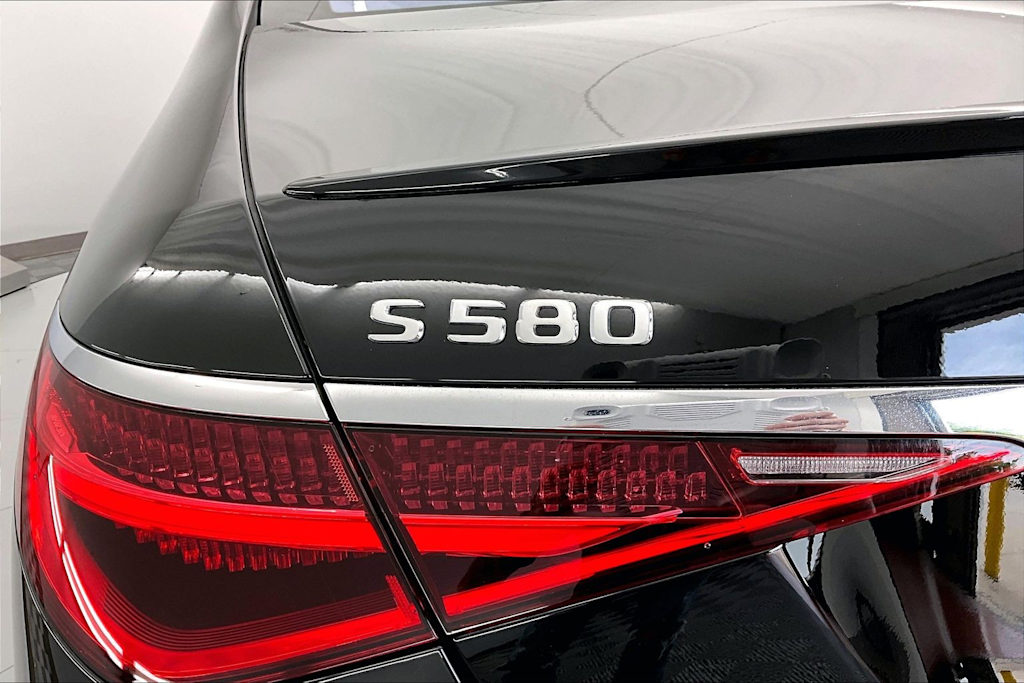 Thumbnail: 2025 Mercedes-Benz S-Class - 21