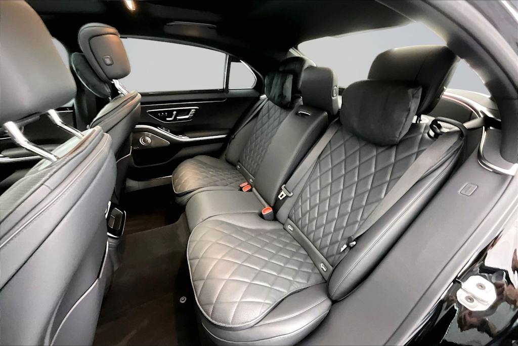 Thumbnail: 2025 Mercedes-Benz S-Class - 22
