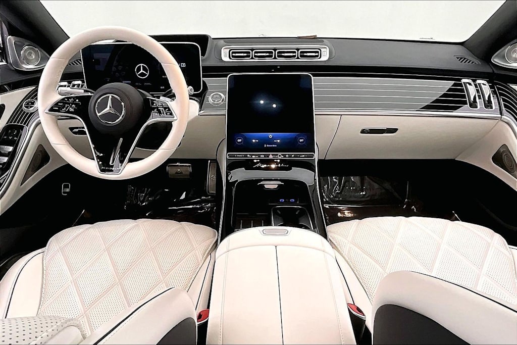 Thumbnail: 2023 Mercedes-Benz S-Class - 10