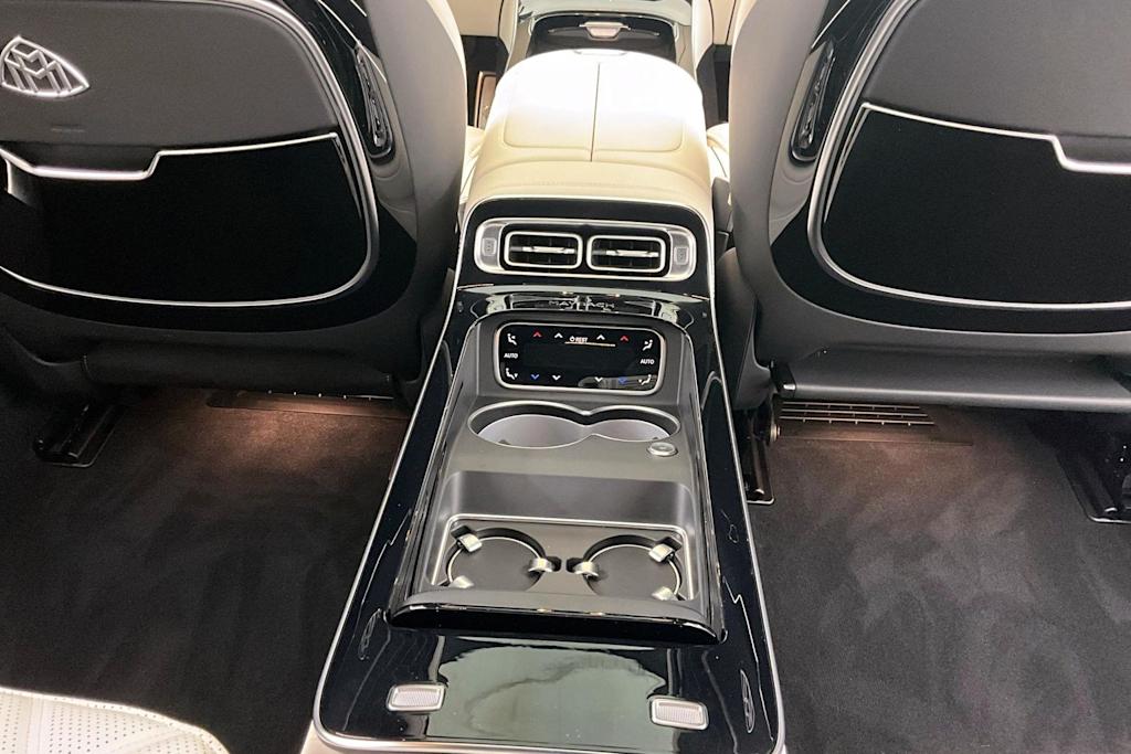 Thumbnail: 2023 Mercedes-Benz S-Class - 17