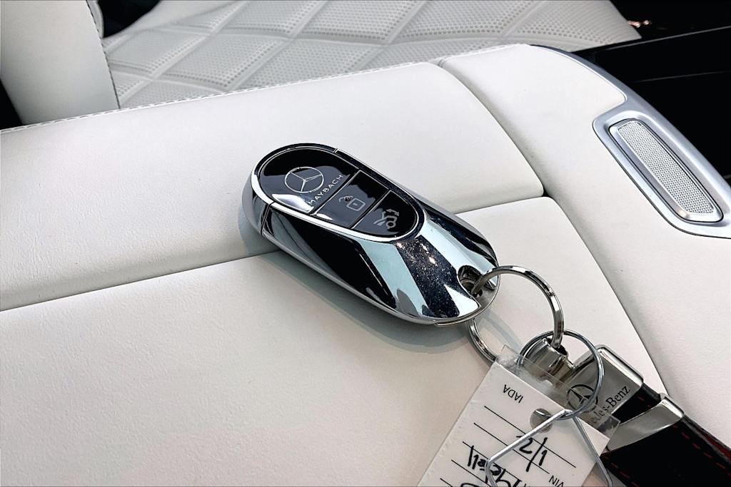 Thumbnail: 2023 Mercedes-Benz S-Class - 22