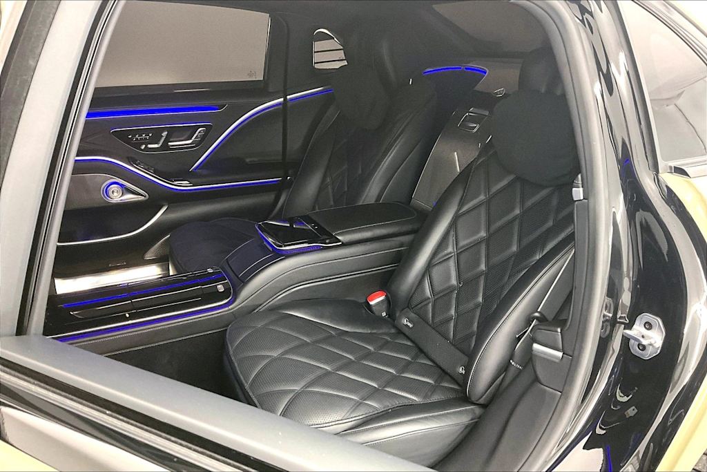 Thumbnail: 2023 Mercedes-Benz S-Class - 13