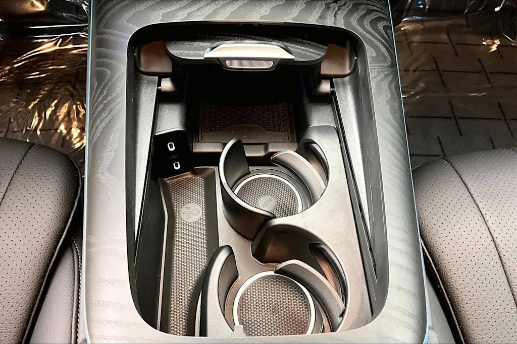 Thumbnail: 2026 Mercedes-Benz E-Class - 24
