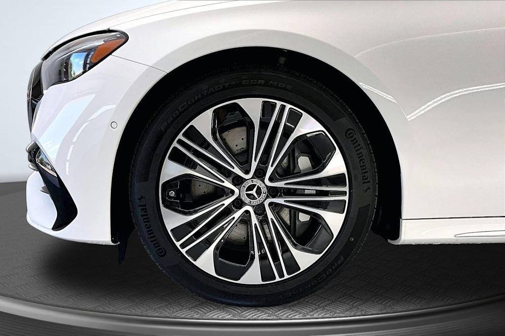 Thumbnail: 2026 Mercedes-Benz E-Class - 8