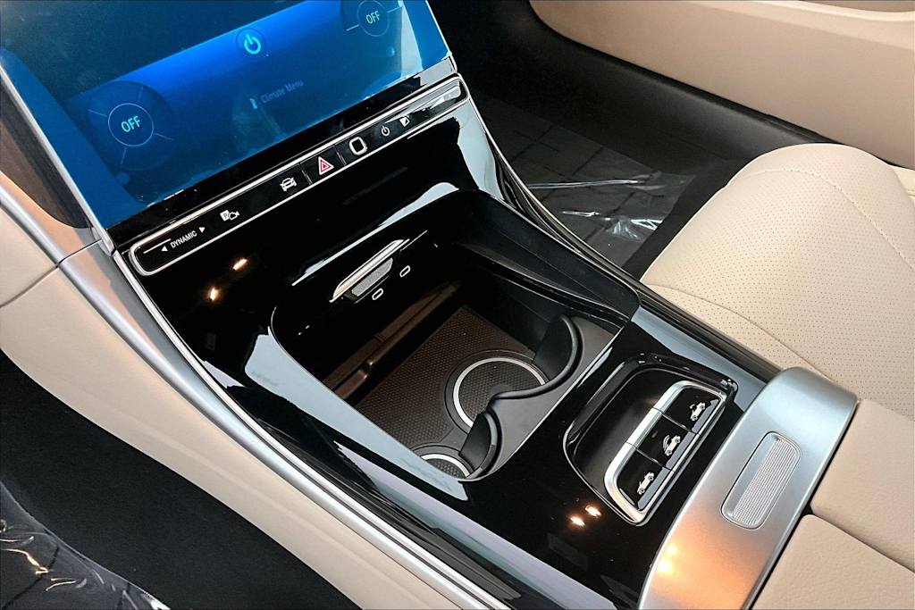 Thumbnail: 2026 Mercedes-Benz CLE - 15