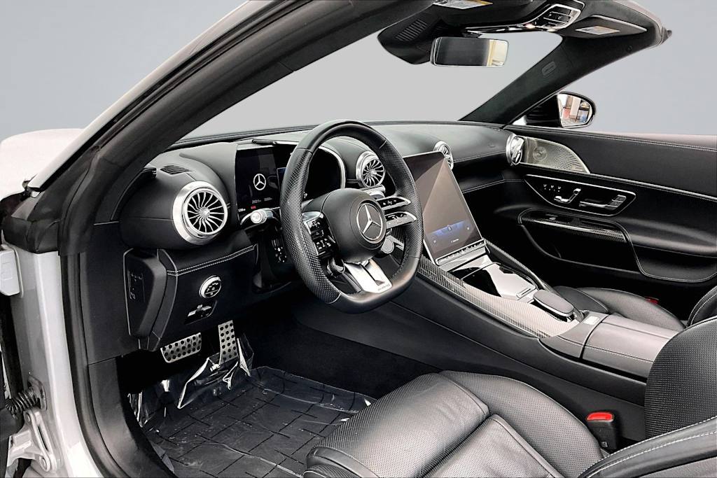 Thumbnail: 2022 Mercedes-Benz SL-Class - 2
