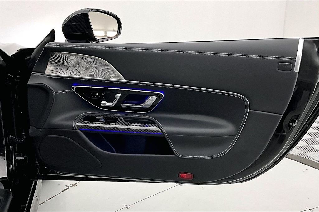 Thumbnail: 2022 Mercedes-Benz SL-Class - 23