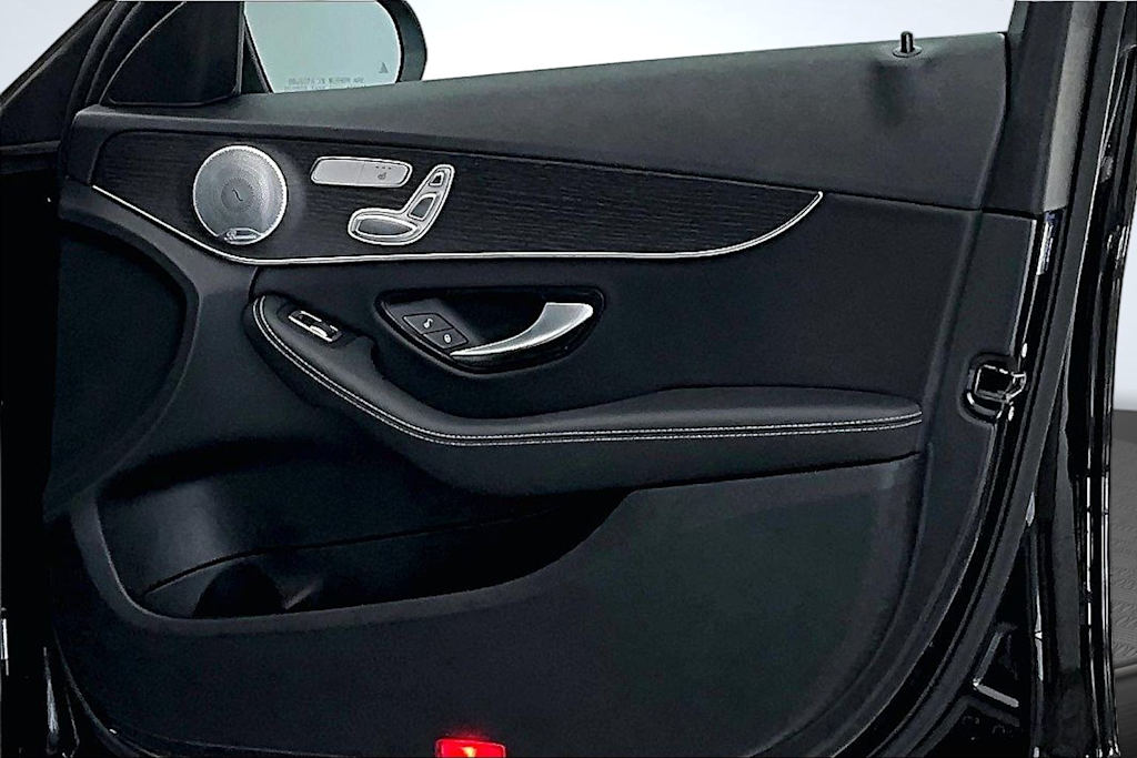 Thumbnail: 2021 Mercedes-Benz C-Class - 25