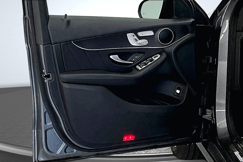 Thumbnail: 2022 Mercedes-Benz GLC - 24