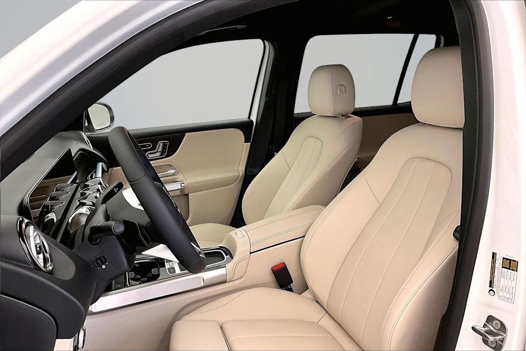 Thumbnail: 2026 Mercedes-Benz GLB - 11